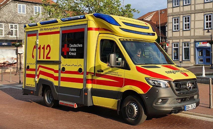 1x Rettungswagen